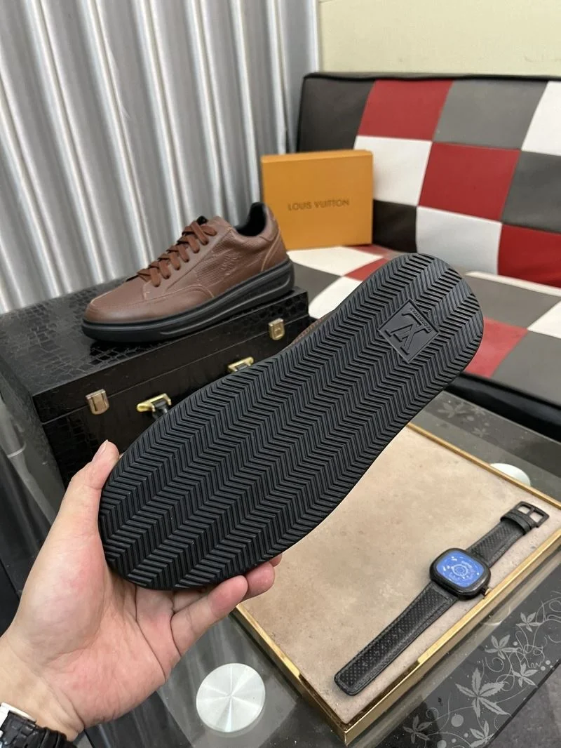 Sustainable Louis Vuitton Low Shoes 32900