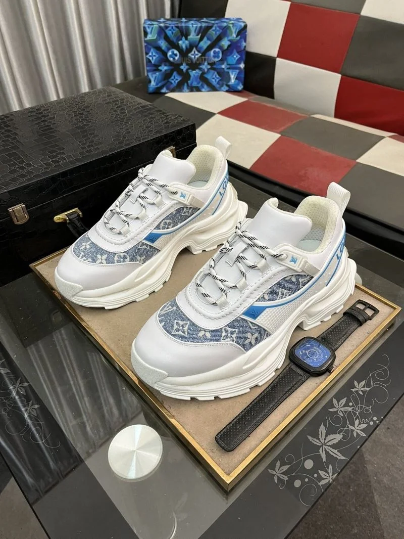 Louis Vuitton Low Shoes Sporty 32893