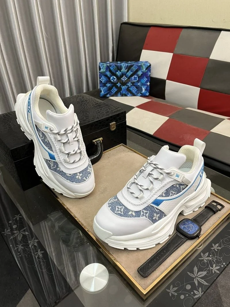 Louis Vuitton Low Shoes Sporty 32893