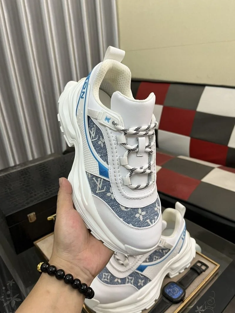 Louis Vuitton Low Shoes Sporty 32893