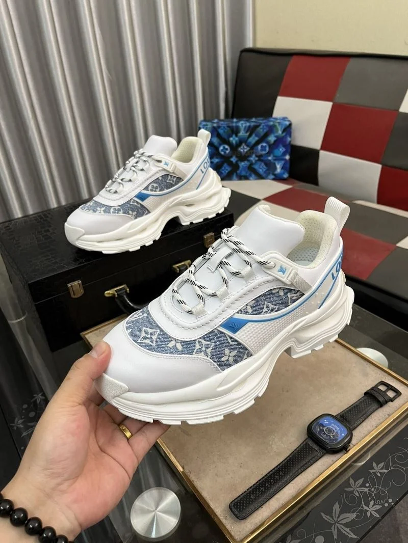 Louis Vuitton Low Shoes Sporty 32893