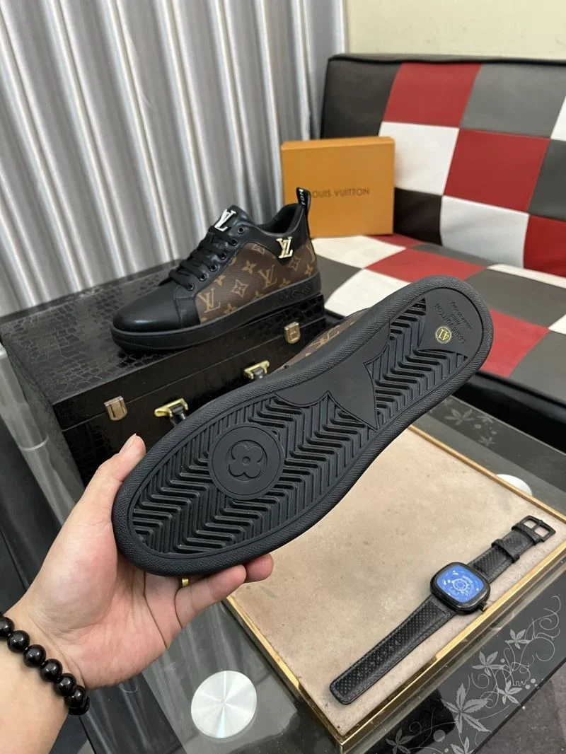 Sustainable Louis Vuitton Low Shoes 32883