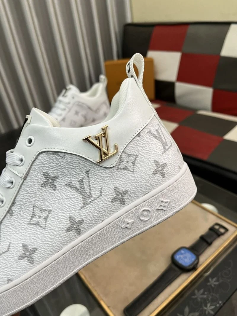 Louis Vuitton Low Shoes SmoothTexture 32898