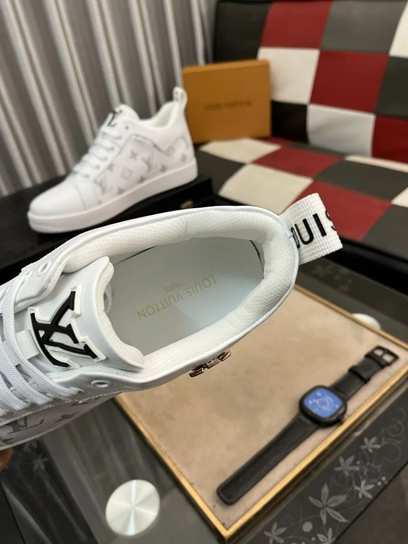 Louis Vuitton Low Shoes SmoothTexture 32898