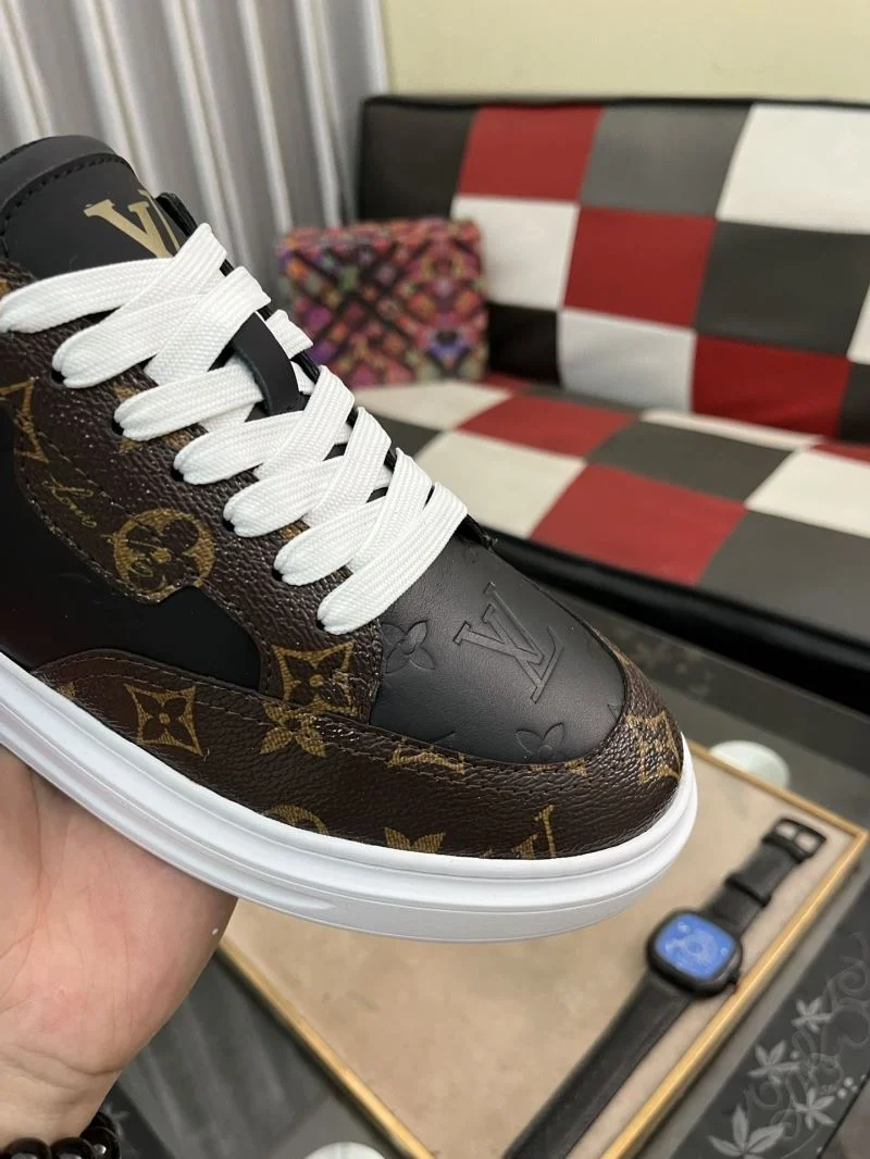 Trendsetting Louis Vuitton Low Shoes 32880