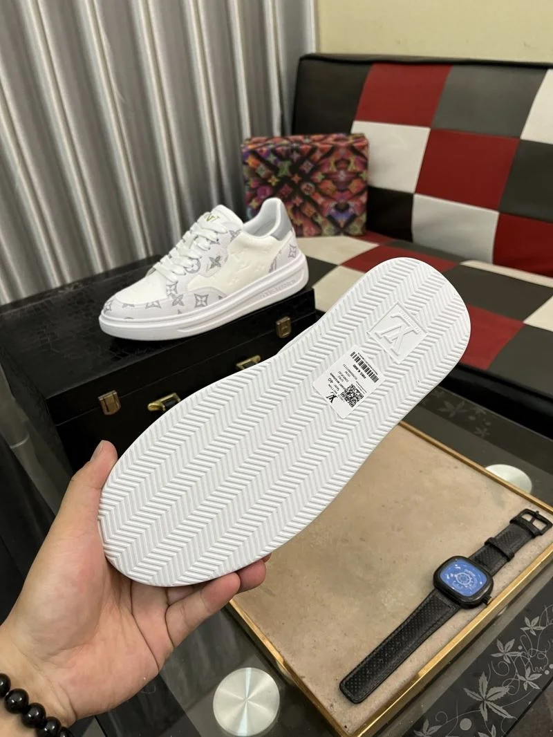 Louis Vuitton Low Shoes ComfortFit 32891