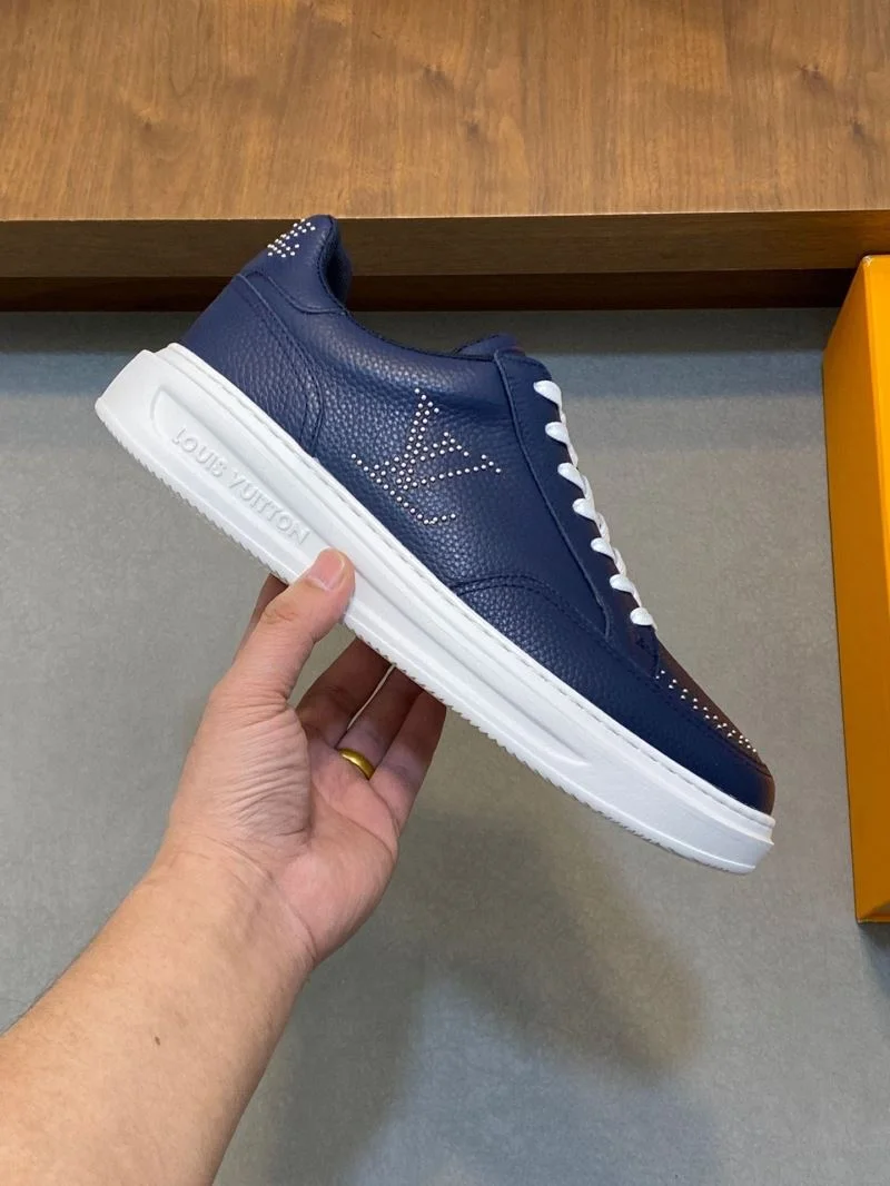 Stretchable Louis Vuitton Low Shoes 32899