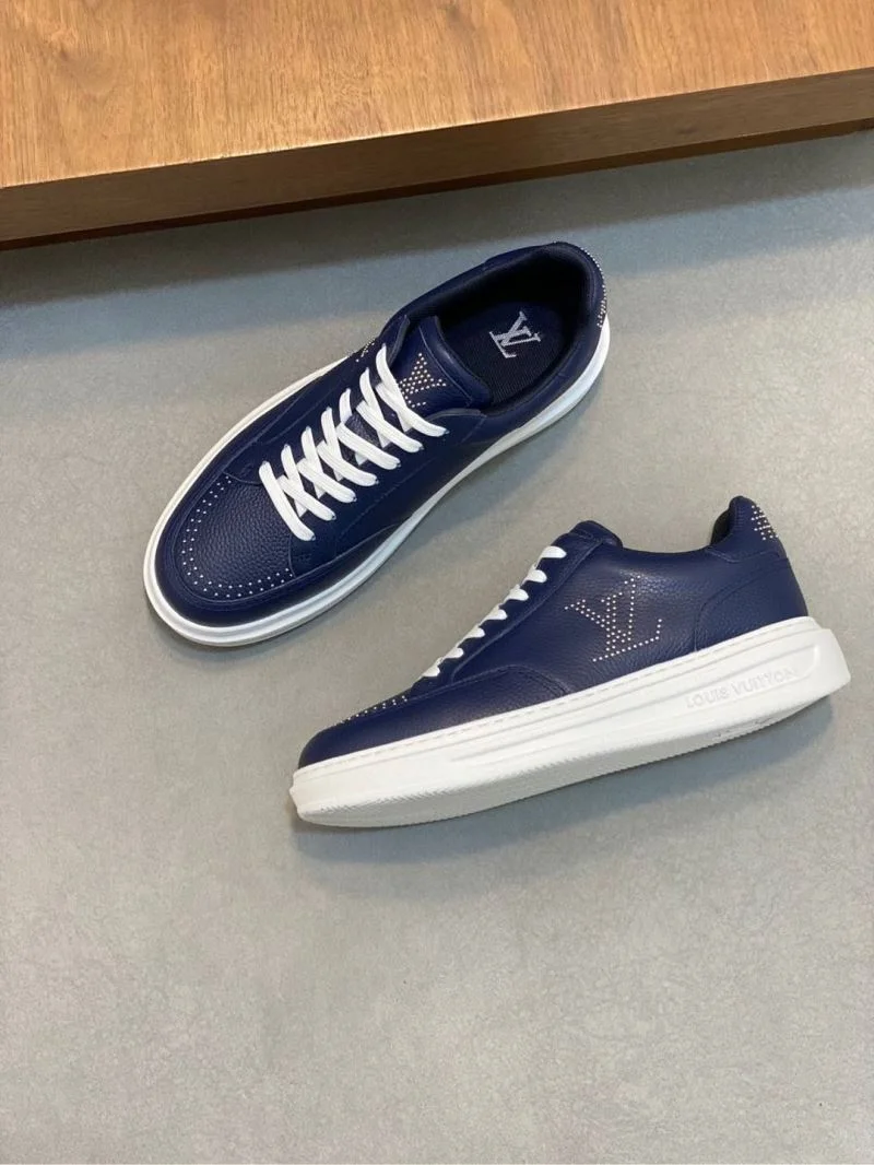 Stretchable Louis Vuitton Low Shoes 32899