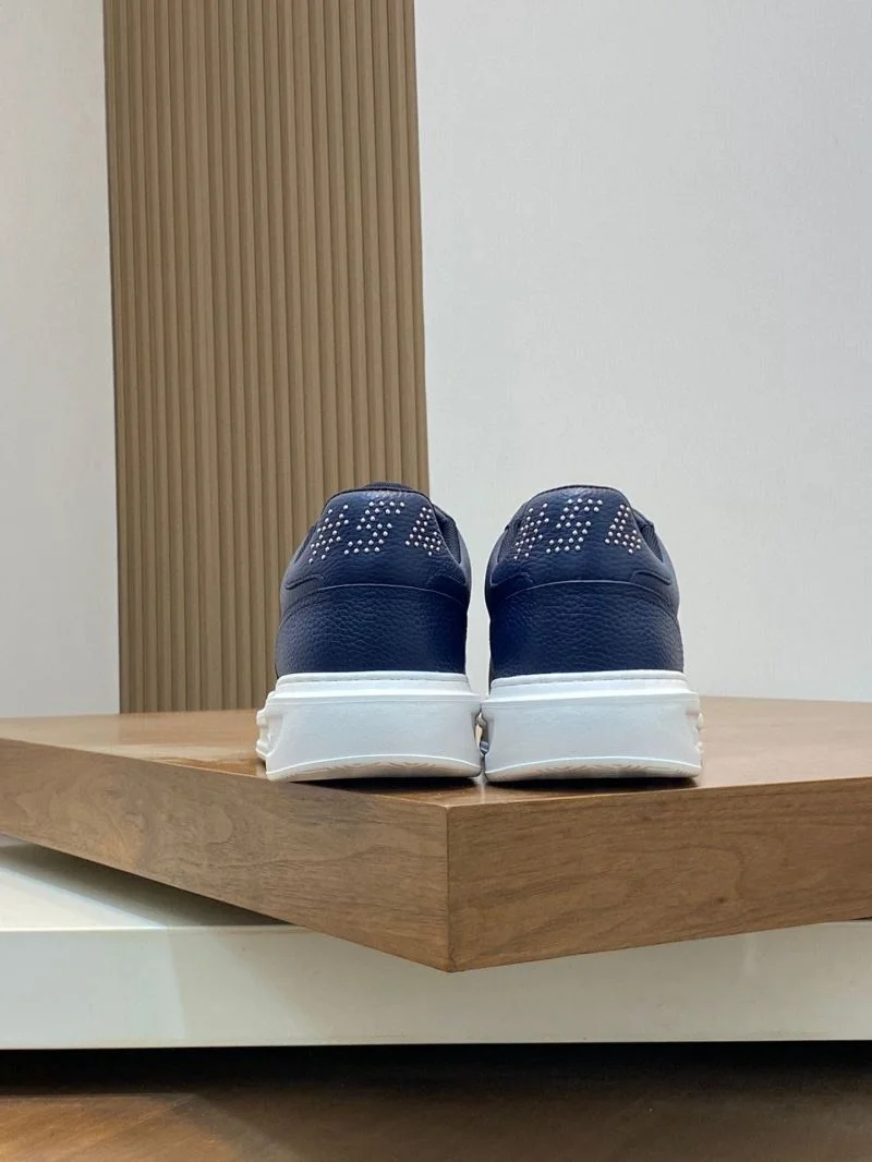 Stretchable Louis Vuitton Low Shoes 32899