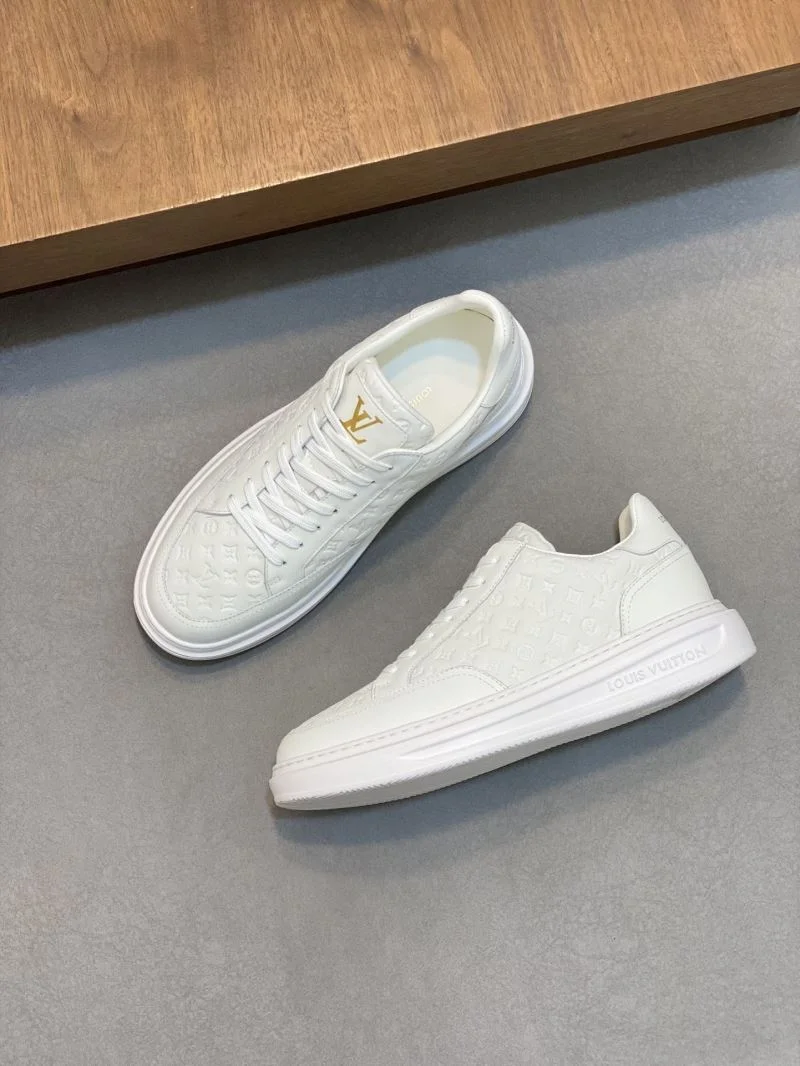 Louis Vuitton Low Shoes Chic 32890