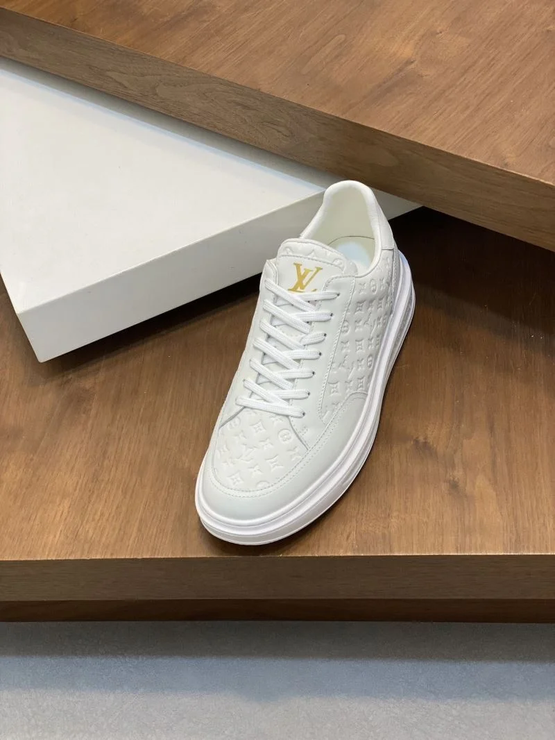 Louis Vuitton Low Shoes Chic 32890