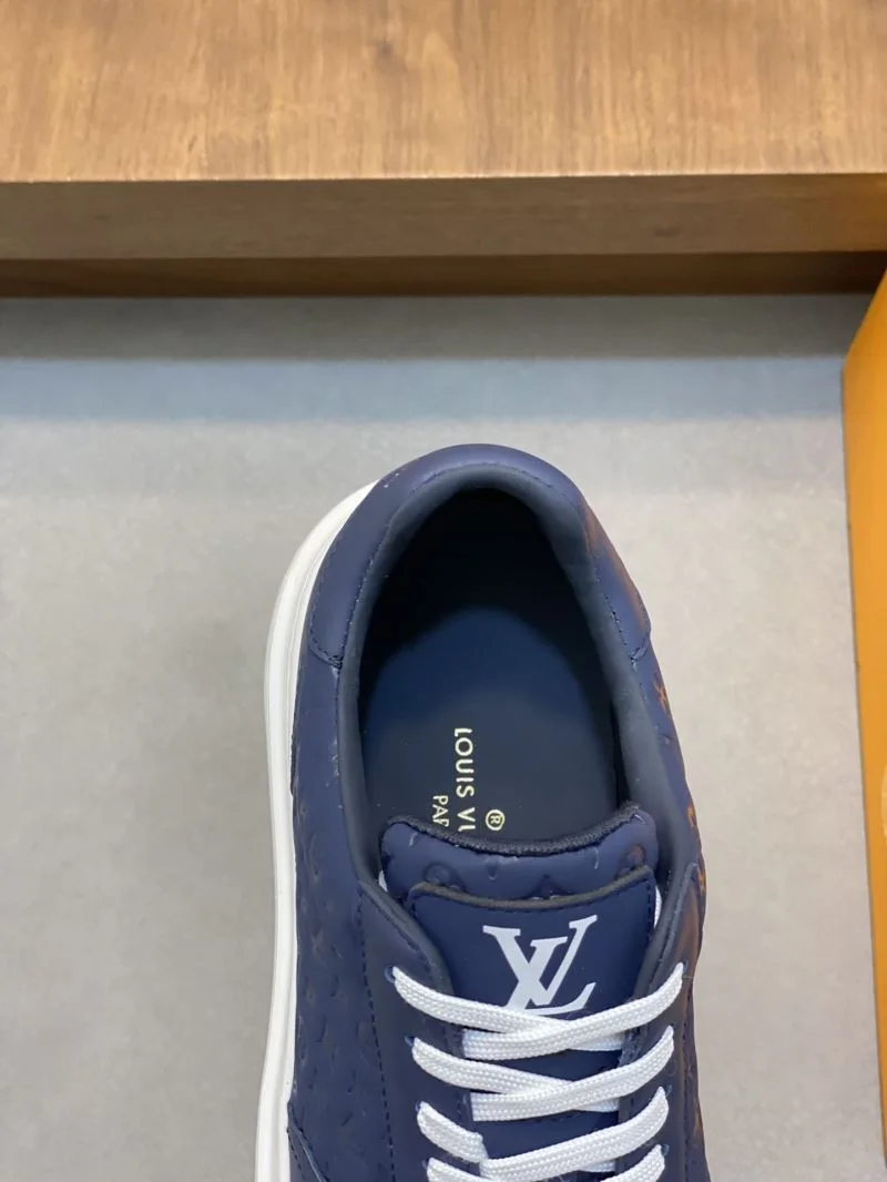 Stretchable Louis Vuitton Low Shoes 32878