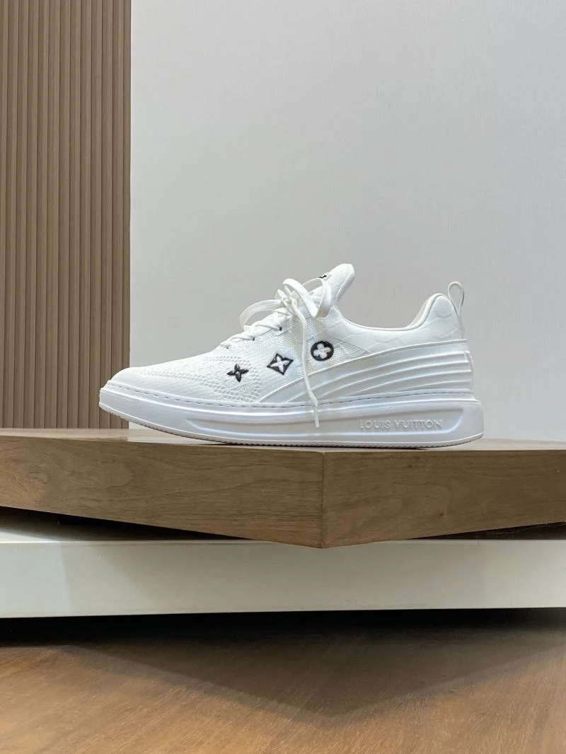 Louis Vuitton Low Shoes Tailored 32876