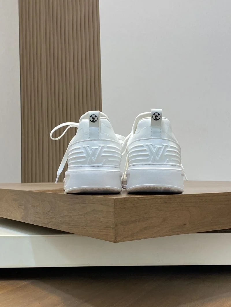 Louis Vuitton Low Shoes Tailored 32876