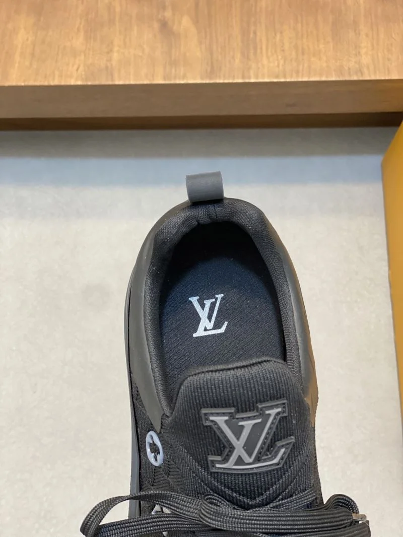 Louis Vuitton Low Shoes Cozy 32901