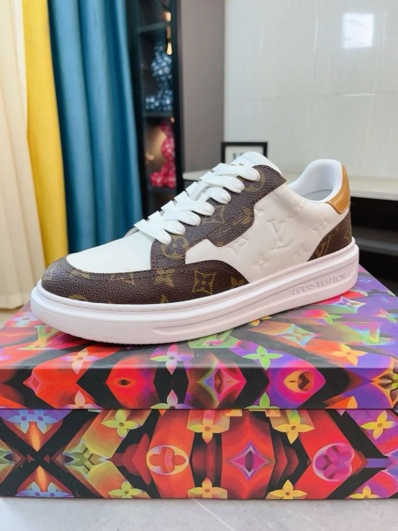 Practical Louis Vuitton Low Shoes 32867