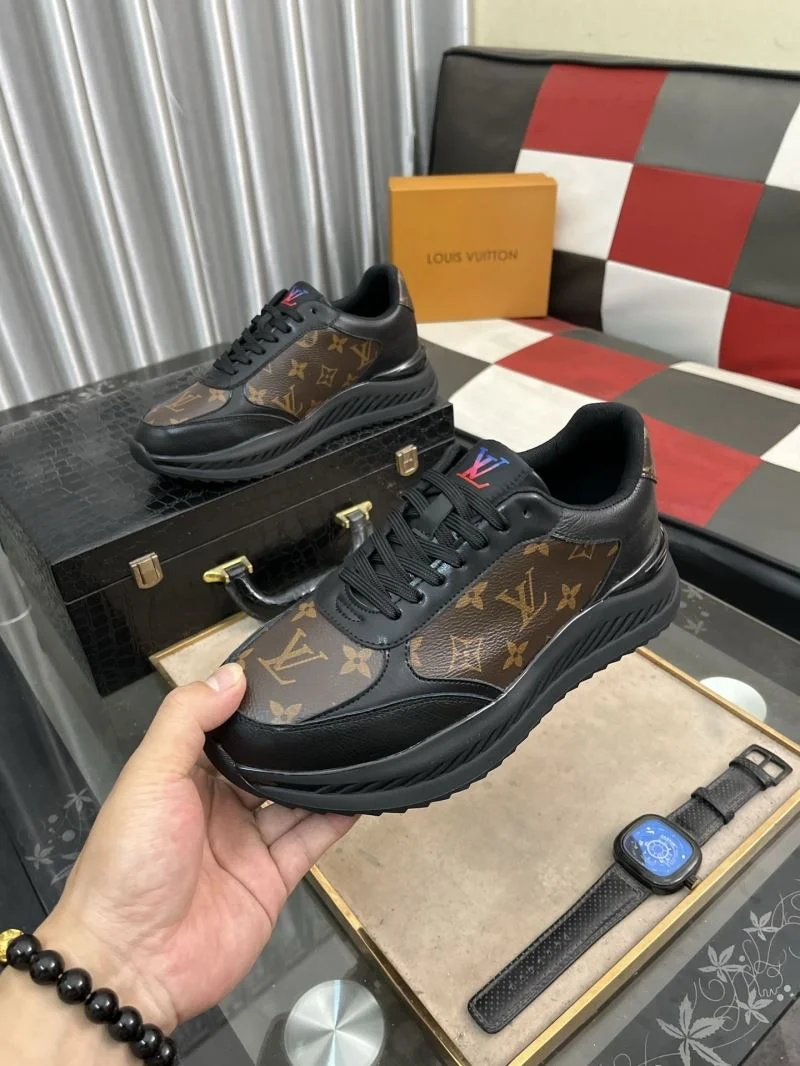 Lightweight Louis Vuitton Low Shoes 32864