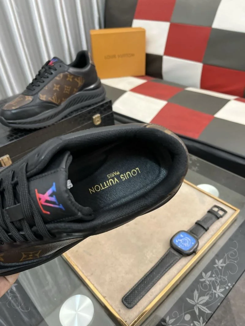 Lightweight Louis Vuitton Low Shoes 32864