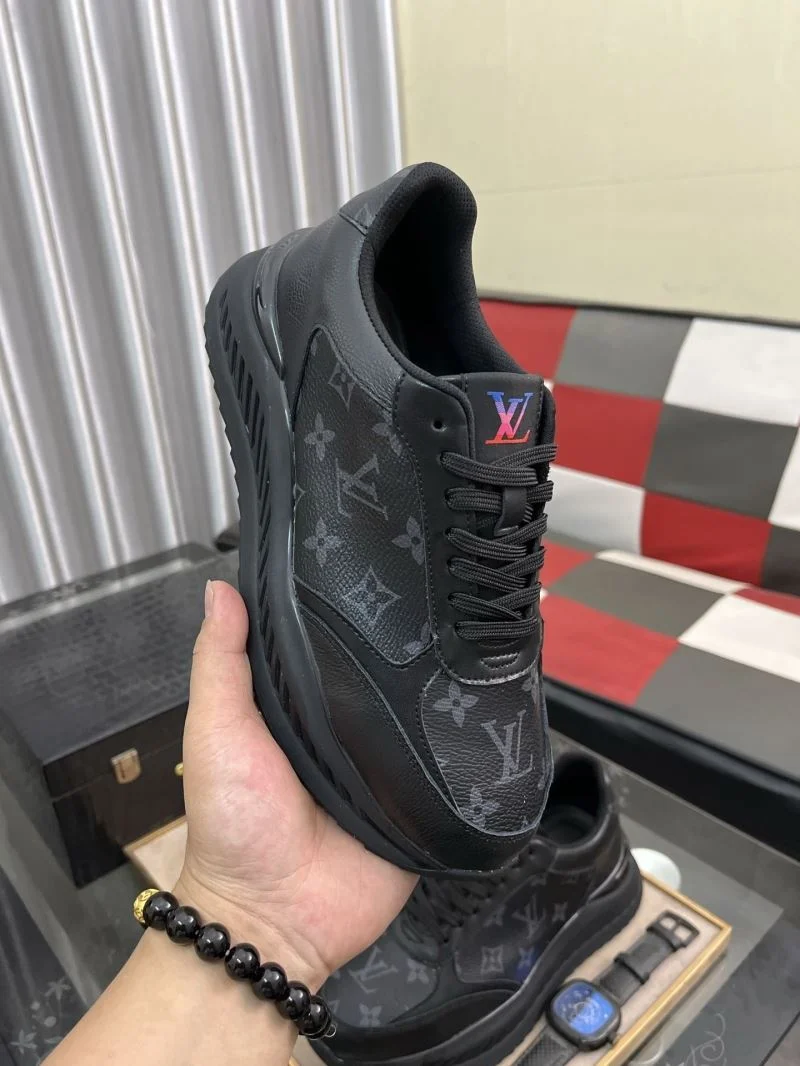 Louis Vuitton Low Shoes Bold 32838