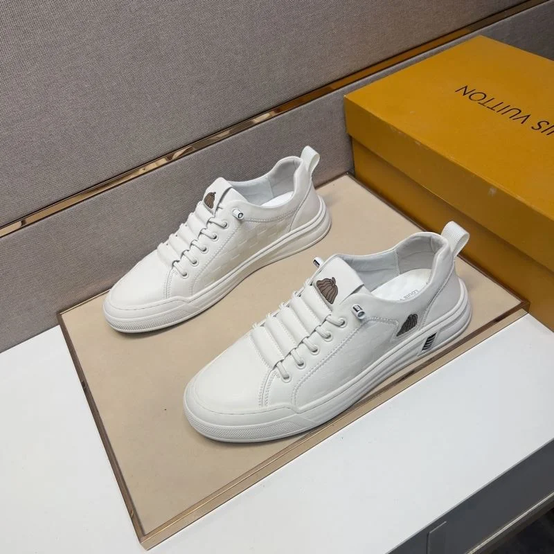 Louis Vuitton Low Shoes Classic 32848