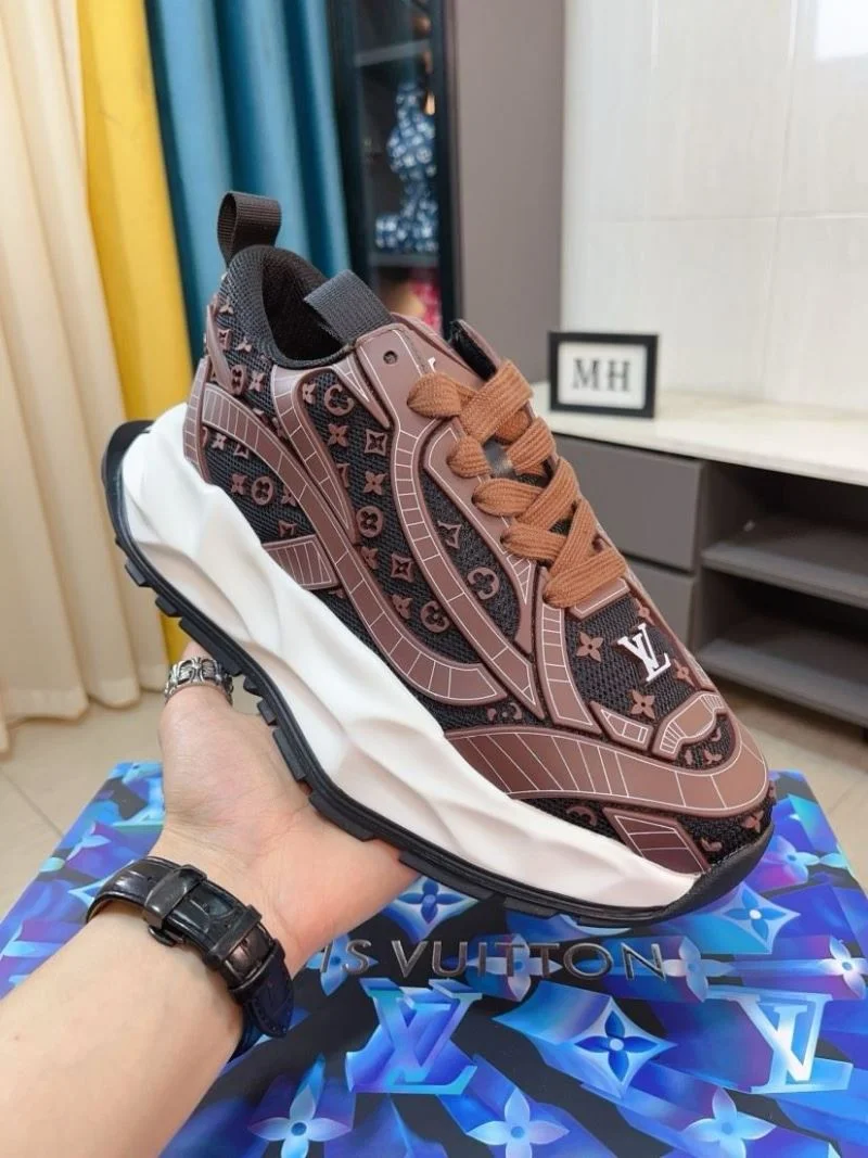Original Louis Vuitton Low Shoes 32850