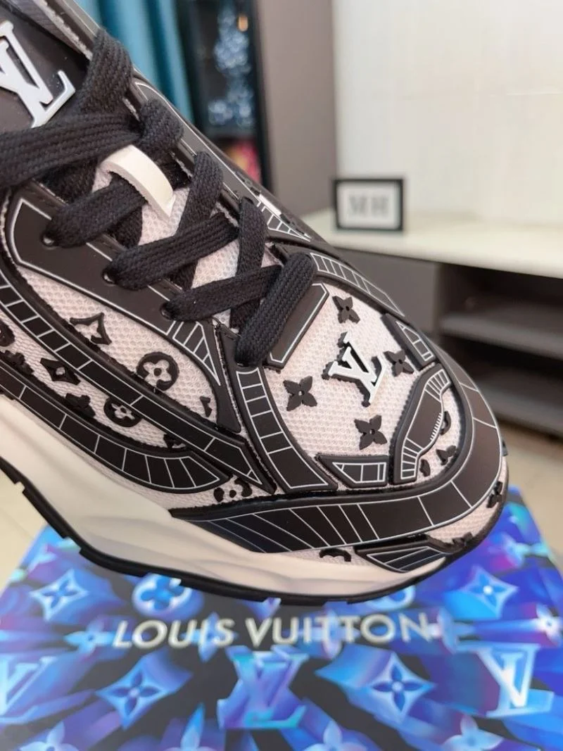 WaterResistant Louis Vuitton Low Shoes 32852