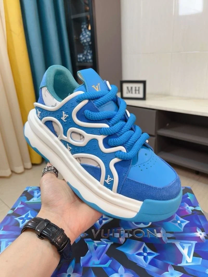 Louis Vuitton Low Shoes ZipUp 32859