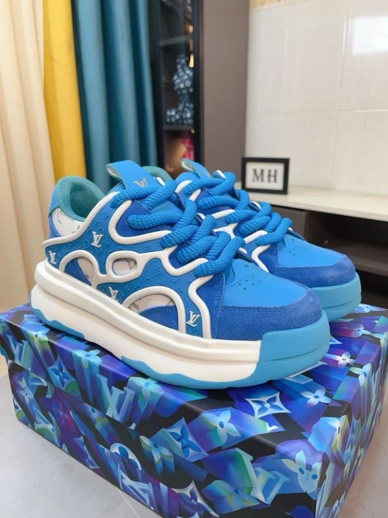 Louis Vuitton Low Shoes ZipUp 32859