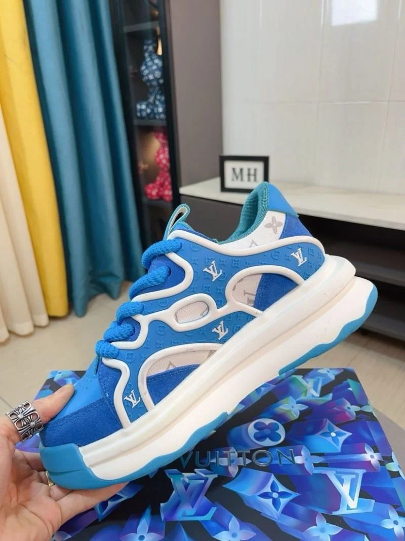 Louis Vuitton Low Shoes ZipUp 32859