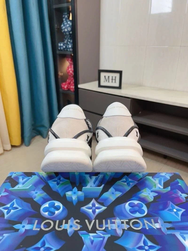 Louis Vuitton Low Shoes Durable 32832