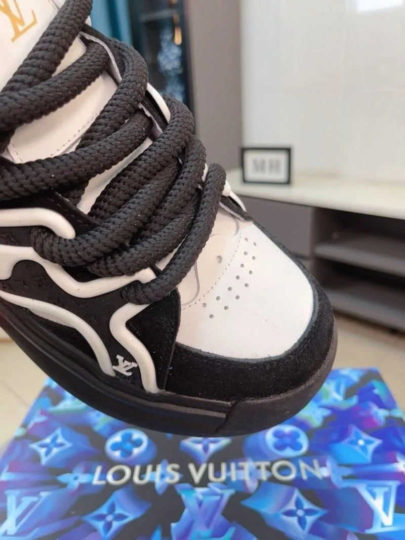 Louis Vuitton Low Shoes MultiPurpose 32840
