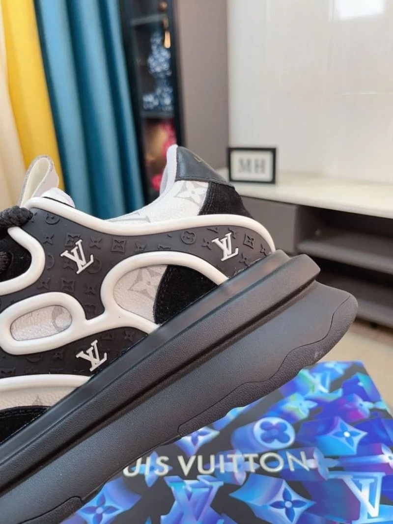 Louis Vuitton Low Shoes MultiPurpose 32840