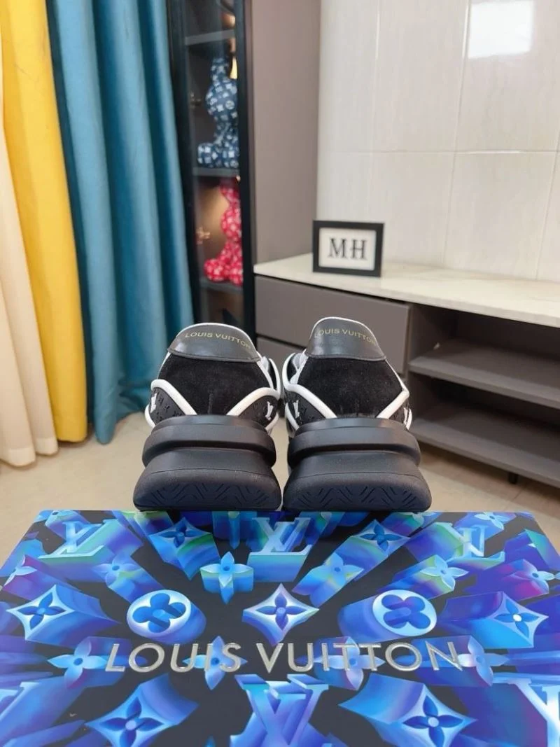 Louis Vuitton Low Shoes MultiPurpose 32840