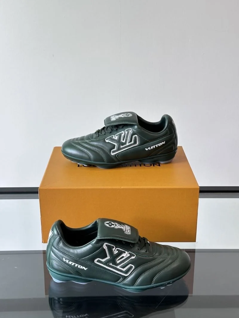 Original Louis Vuitton Low Shoes 32860