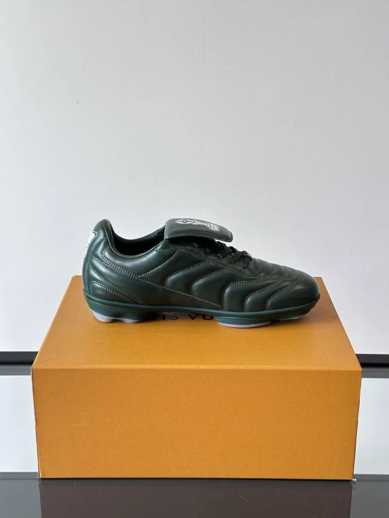 Original Louis Vuitton Low Shoes 32860