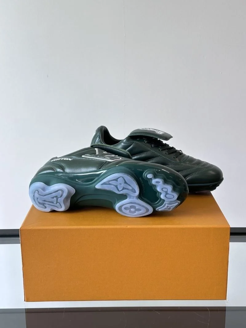 Original Louis Vuitton Low Shoes 32860