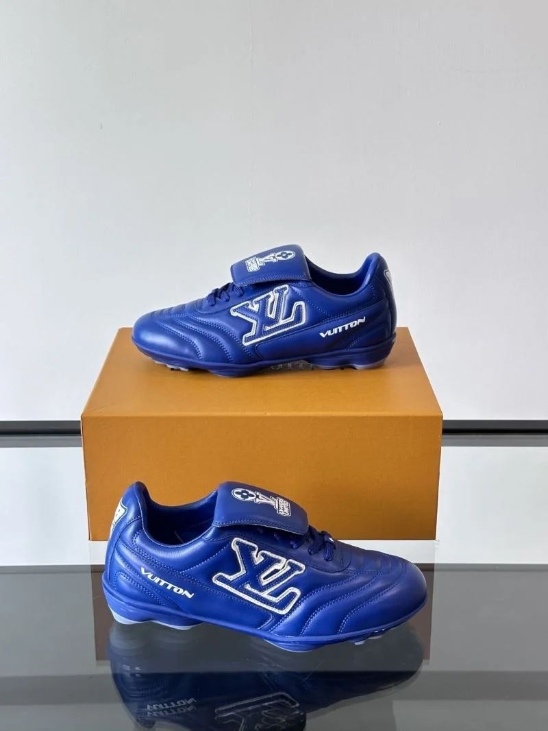 MultiPurpose Louis Vuitton Low Shoes 32843