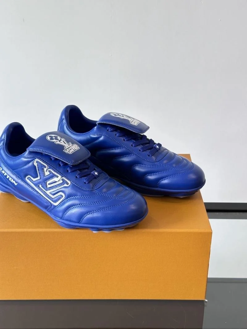 MultiPurpose Louis Vuitton Low Shoes 32843