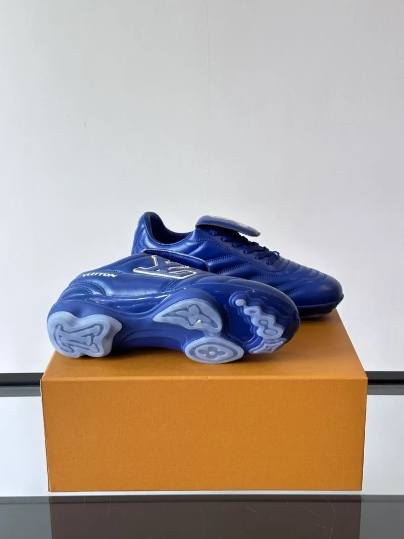MultiPurpose Louis Vuitton Low Shoes 32843