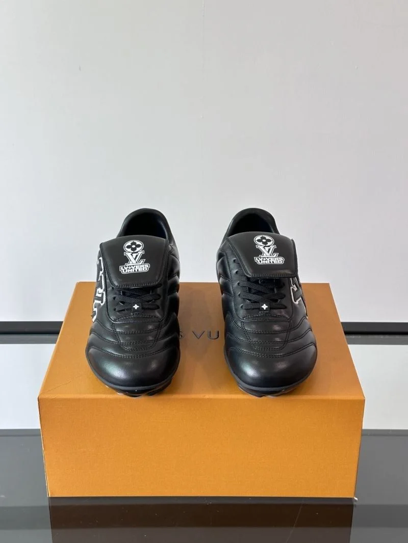 Louis Vuitton Low Shoes Fashionable 32858