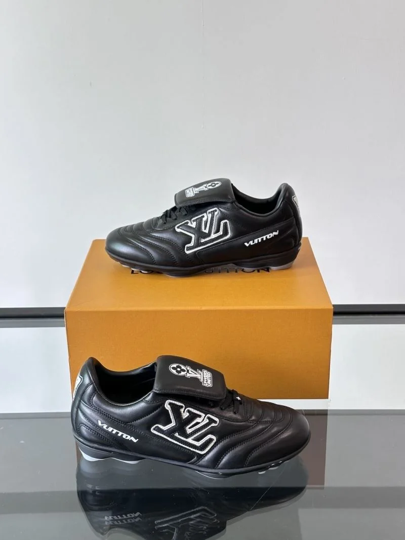 Louis Vuitton Low Shoes Fashionable 32858