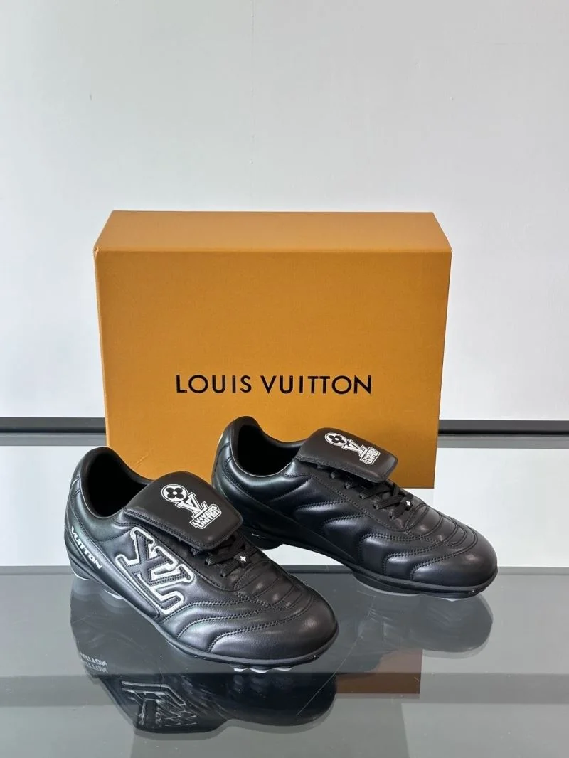 Louis Vuitton Low Shoes Fashionable 32858
