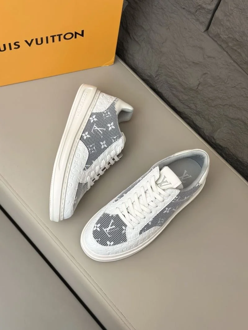 Soft Louis Vuitton Low Shoes 32837