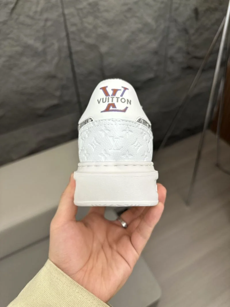 Durable Louis Vuitton Low Shoes 32835