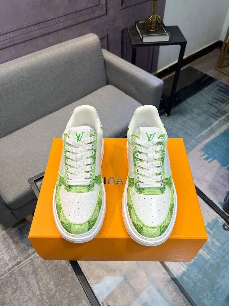 Refined Louis Vuitton Low Shoes 32833
