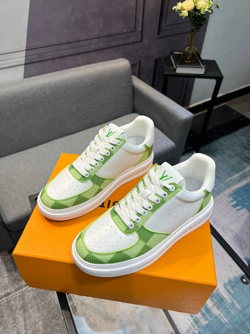 Refined Louis Vuitton Low Shoes 32833