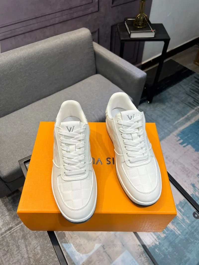 Louis Vuitton Low Shoes FreshLook 32828