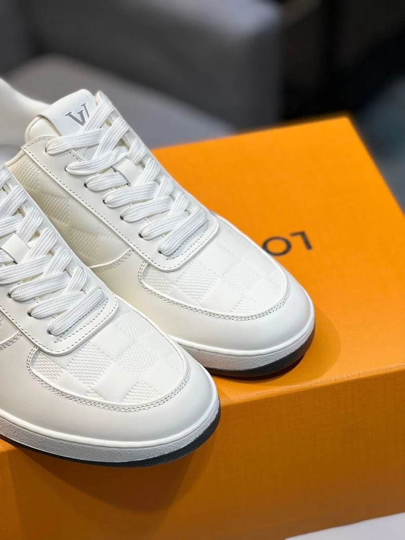 Louis Vuitton Low Shoes FreshLook 32828
