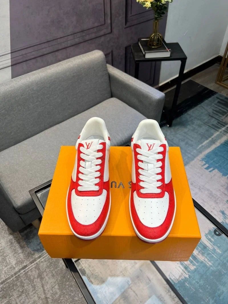 Versatile Louis Vuitton Low Shoes 32831