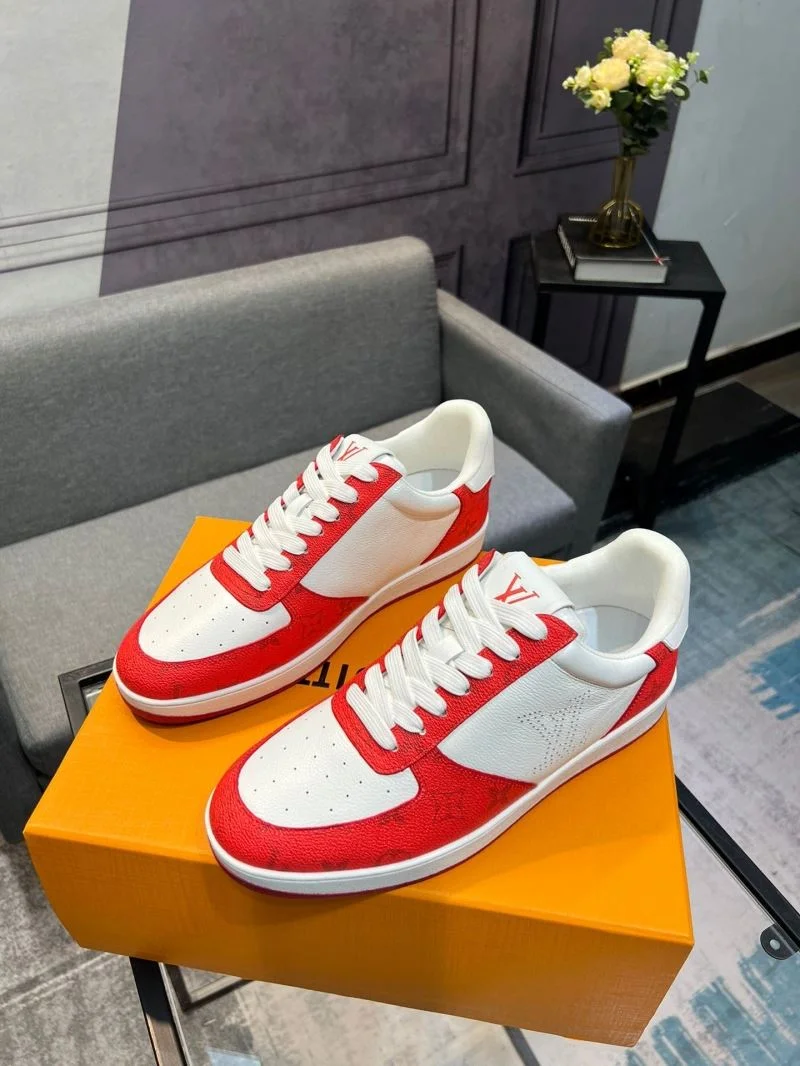 Versatile Louis Vuitton Low Shoes 32831
